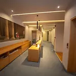 ホテル Center ティラナ